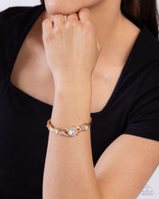 Load image into Gallery viewer, Expert Elegance - Gold Bracelet