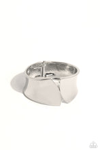 Load image into Gallery viewer, Sheared Sass - Silver