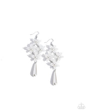 Load image into Gallery viewer, Vintage Veining - White Earrings