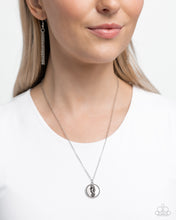 Load image into Gallery viewer, Seahorse Solo - Silver Necklace