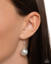 Load image into Gallery viewer, Park Avenue Pearls - Silver Necklace