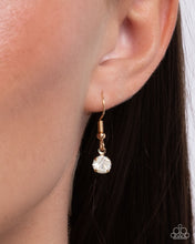 Load image into Gallery viewer, Pronged Perfection - Gold Necklace