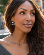 Load image into Gallery viewer, Blooming Belle - Black Earrings