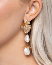 Load image into Gallery viewer, Profound Pearls - Gold Earrings
