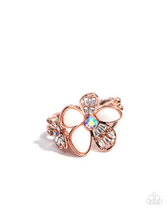 A Dizzy SHELL - Rose Gold Ring