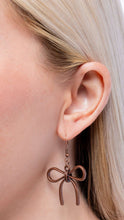 Load image into Gallery viewer, Complete Look - Copper bow Necklace and Earrings