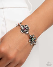 Load image into Gallery viewer, Complete Look - Floral Multi Necklace and Bracelet