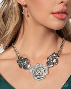 Bouquet Beacon - White Necklace
