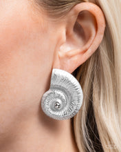 Load image into Gallery viewer, Chill Conch - White Earrings