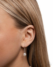 Load image into Gallery viewer, Coastal Cameo - Blue Necklace