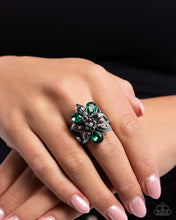 Load image into Gallery viewer, Carefree Corsage -Green Rings