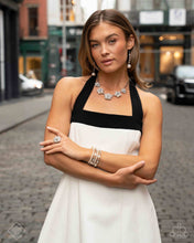 Load image into Gallery viewer, Fiercely 5th Avenue - Complete Trend Blend April 2025