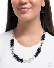 Load image into Gallery viewer, Presto Pearls Necklace