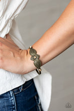 Load image into Gallery viewer, Flourishing Fashion - Brass Bracelet
