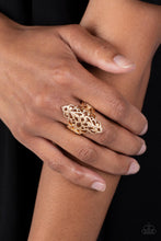 Load image into Gallery viewer, Curled Crown - Gold